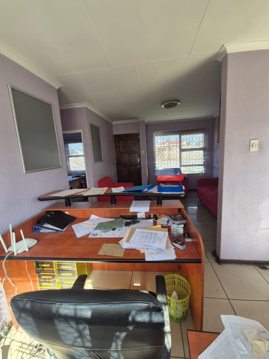 3 Bedroom Property for Sale in Motherwell Nu7 Eastern Cape